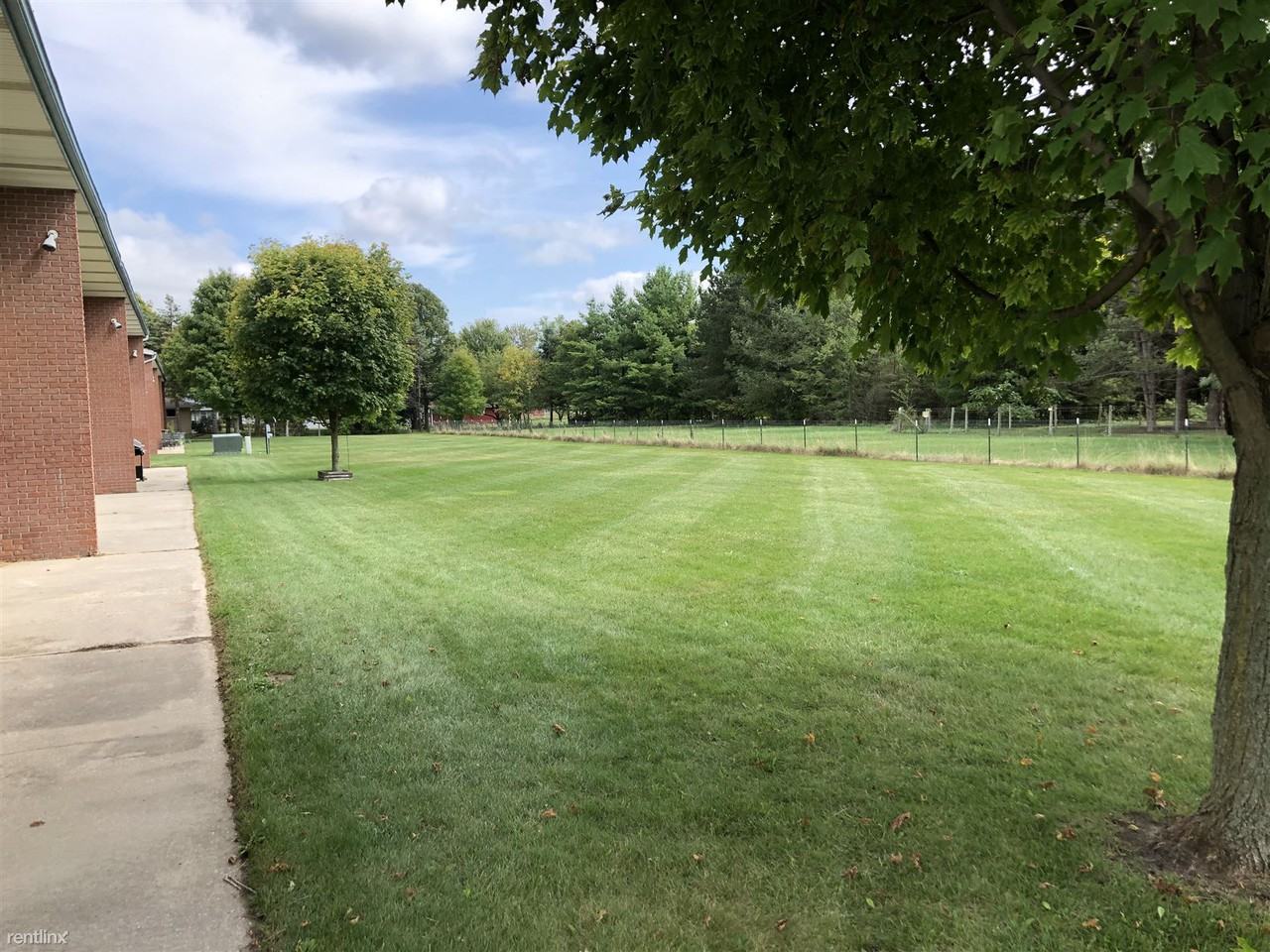 Timbertown Apartments - Photo 3 of 10