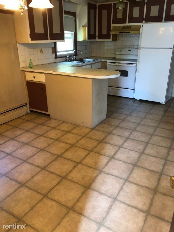 10 Upper Rd - Photo 2 of 7