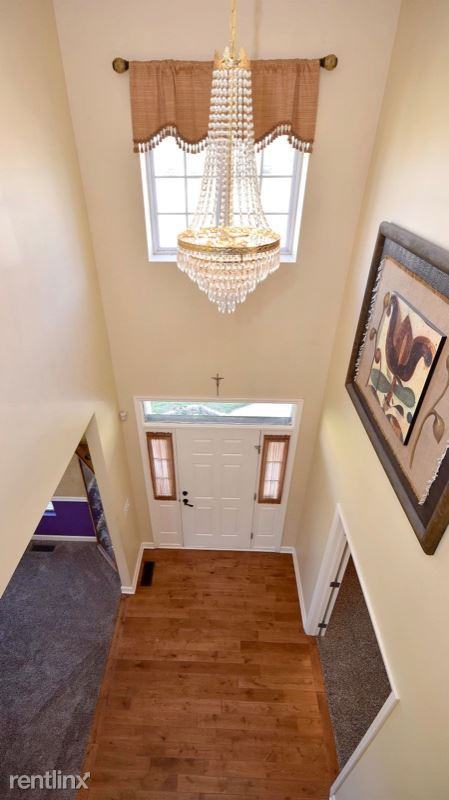 14931 Carver Xing - Photo 2 of 13