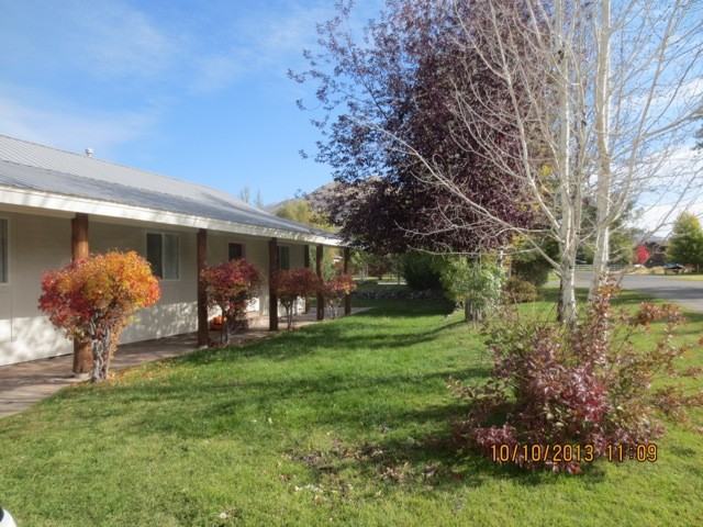 717 Poplar St - Photo 3 of 15