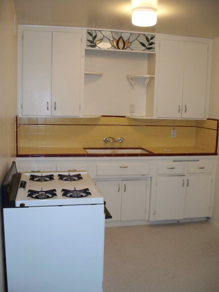 3352 E 30th St - Photo 3 of 8