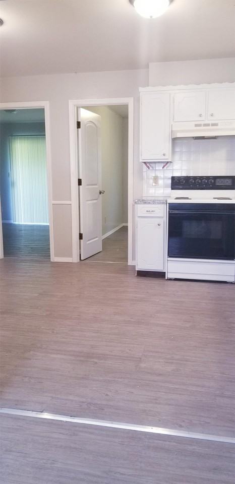 906 East Frederick Street - Photo 3 of 11