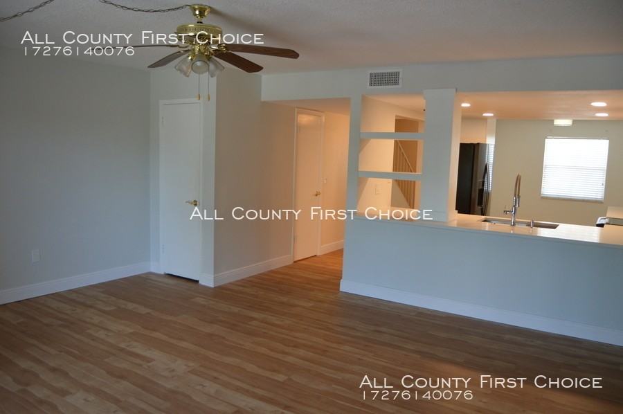 4920 38th Way #202 - Photo 3 of 19