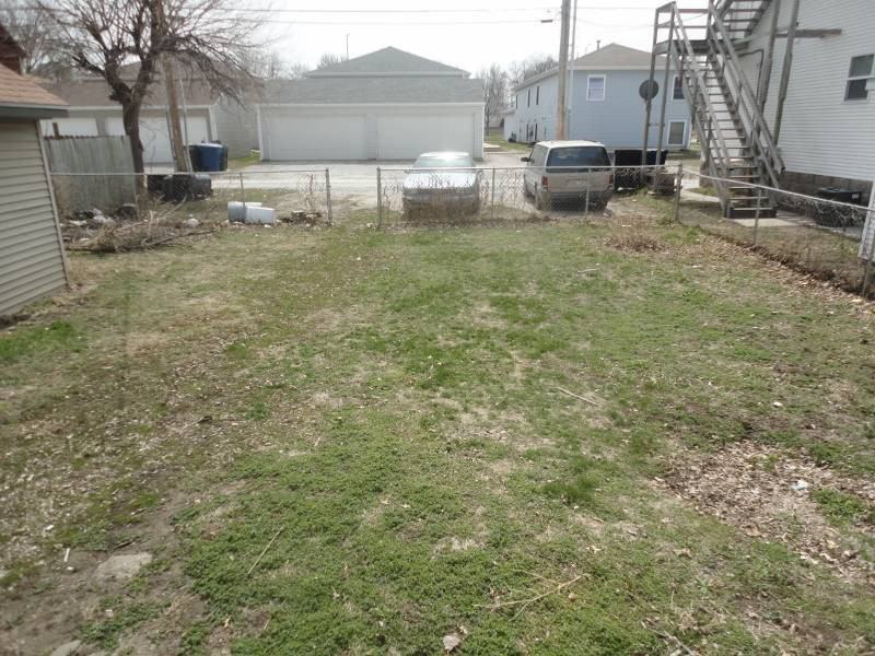 2611 R Street - Photo 2 of 4