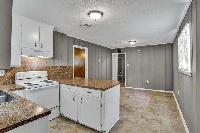 117 Sumner Hill Drive - Photo 3 of 12