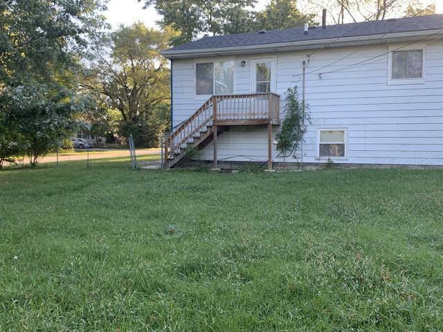 25728 Nancy - Photo 2 of 14