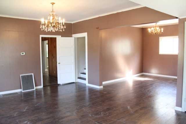 501 E Saint Louis St - Photo 3 of 20