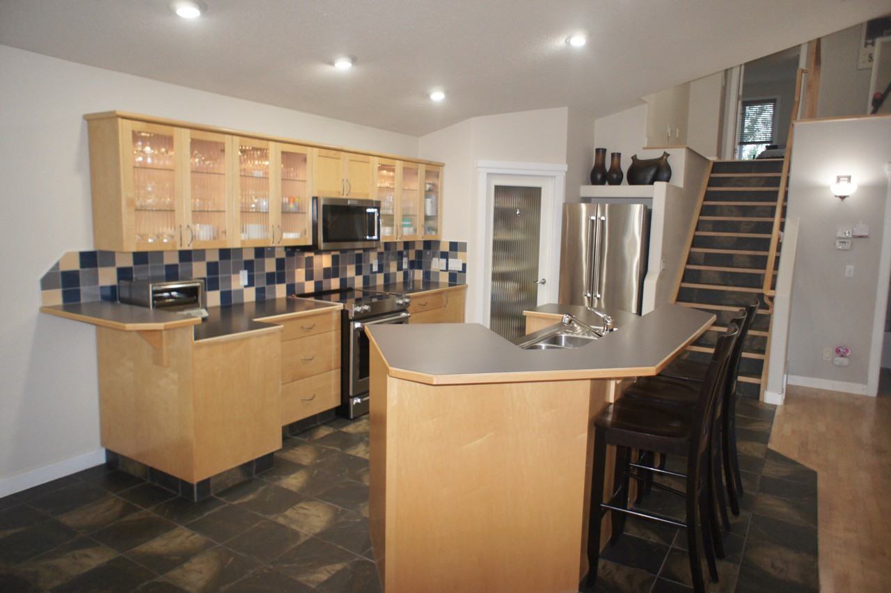 16219 84 St Nw - Photo 6 of 25