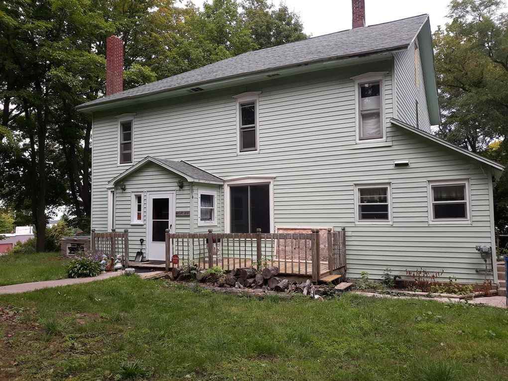 7842 Main St - Photo 2 of 10