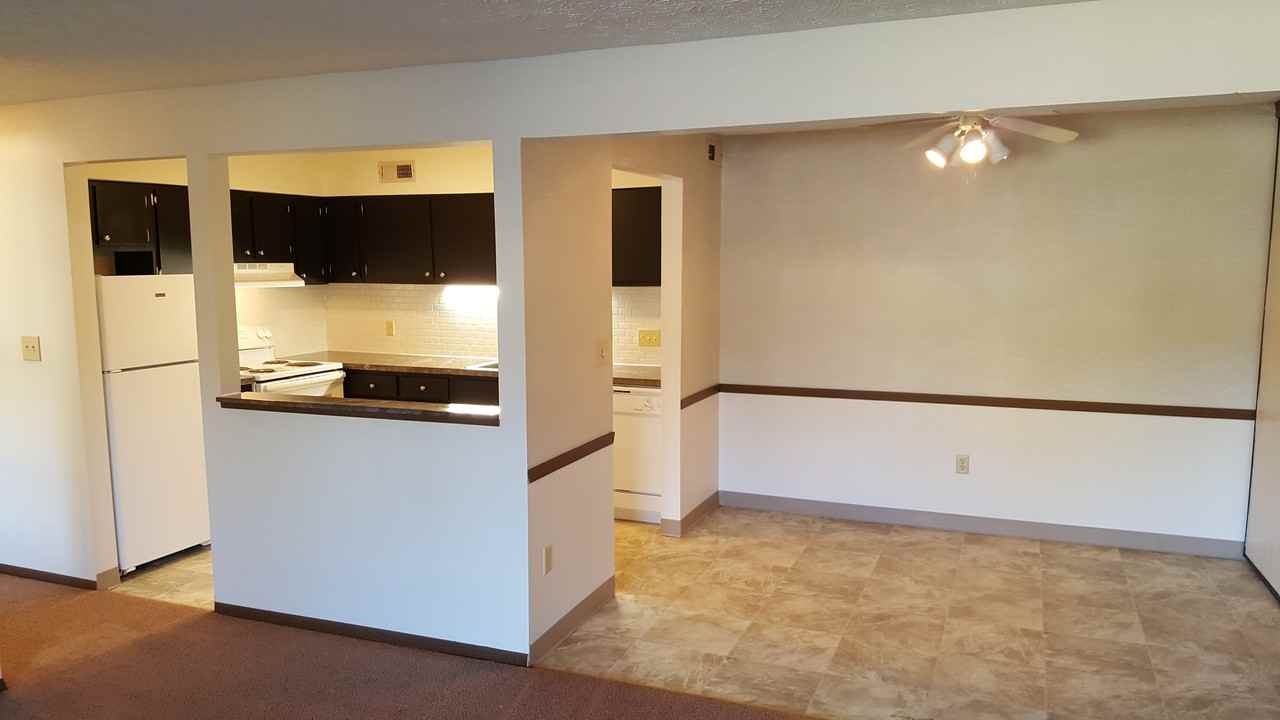 1799 Hampton Knoll Dr - Photo 2 of 9