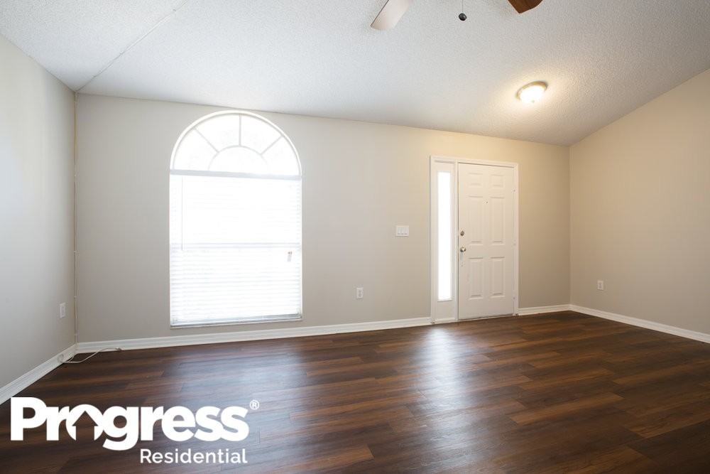 1806 Rudder Dr - Photo 2 of 13