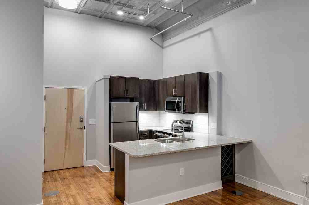 22 East Broad Street 102 - Photo 3 of 6