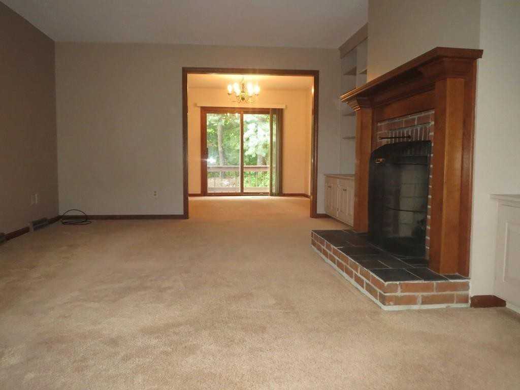 2 Castle Hill Rd Unit C - Photo 3 of 20