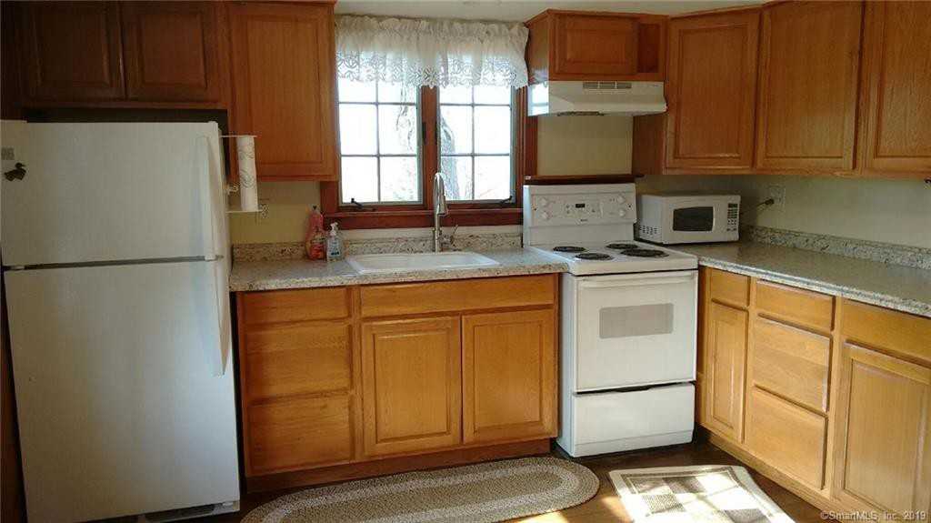 40 Bashan Road - Photo 3 of 17