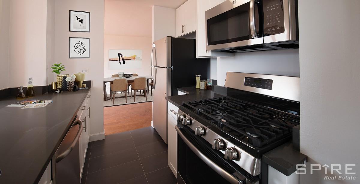 W 132nd St #PH - Photo 4 of 4