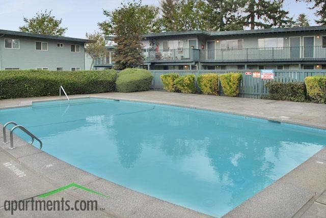 Diamond Head Apartments - Photo 3 of 19