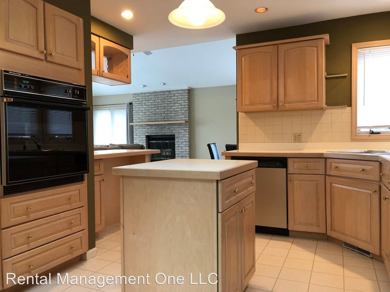 12008 Peninsula Dr - Photo 3 of 22