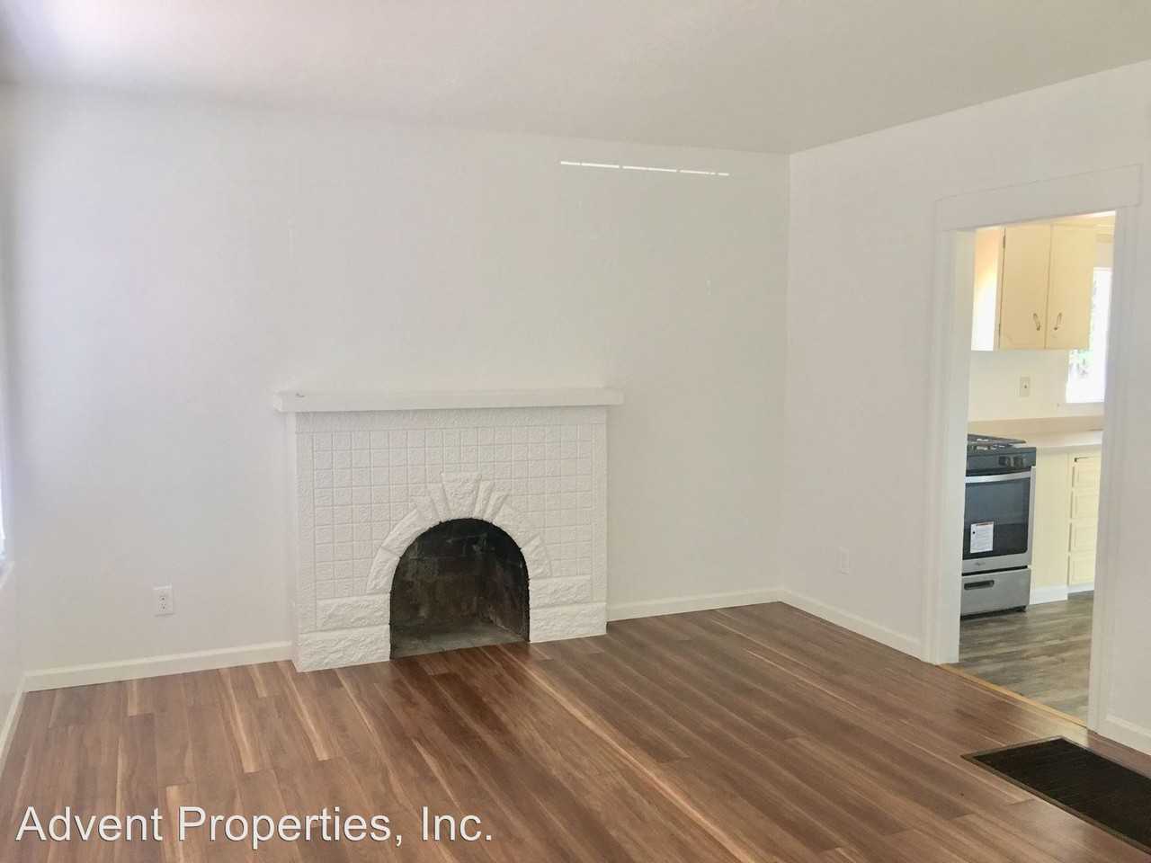 1920 70th Ave - Photo 2 of 9