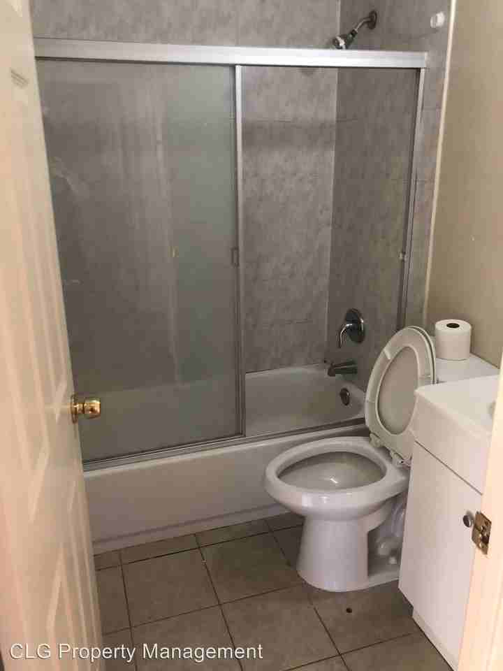 8847 Bennett Ave - Photo 3 of 8