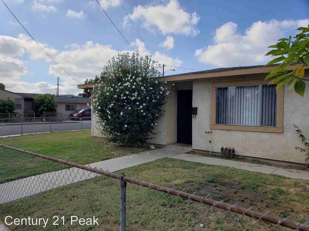 8216 Gardendale St - Photo 2 of 31