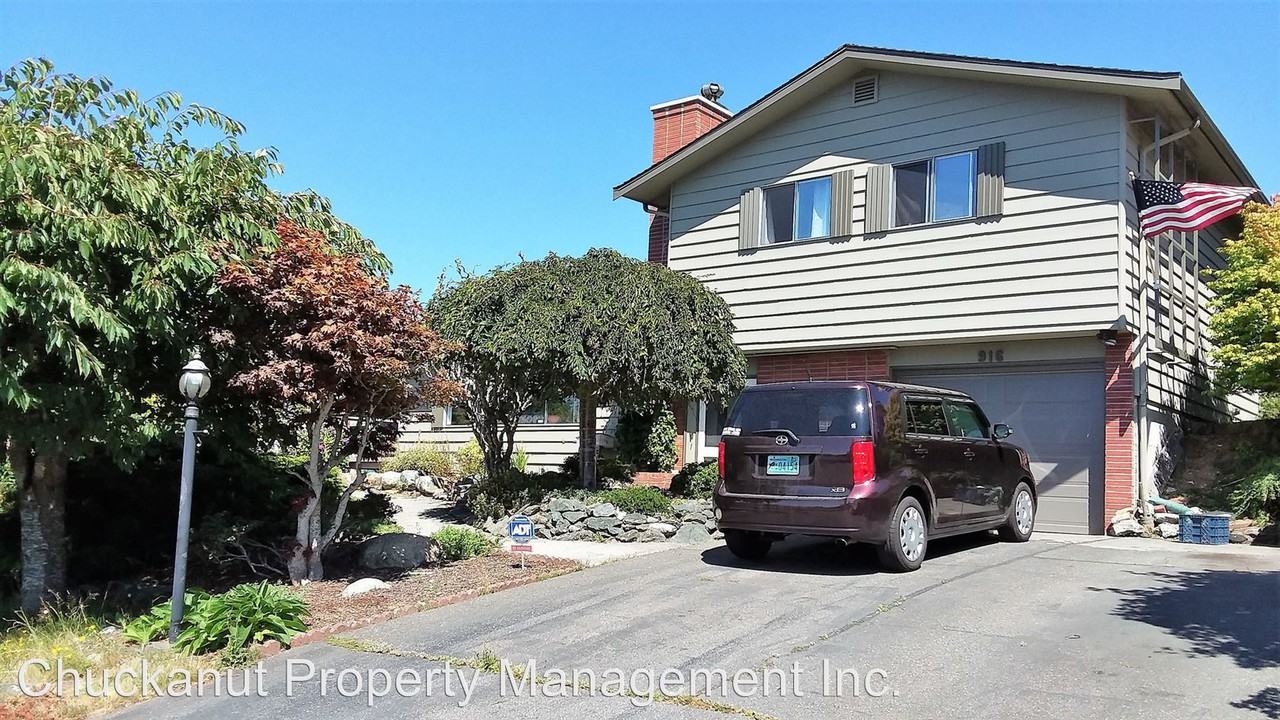 916 Queen St. - Photo 2 of 8