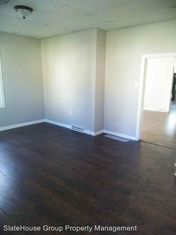 1020 W 3rd St - Photo 3 of 14