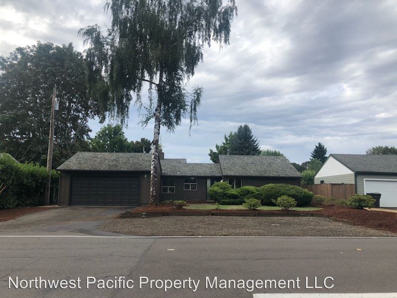 258 Hrubetz Ave Se - Photo 2 of 10