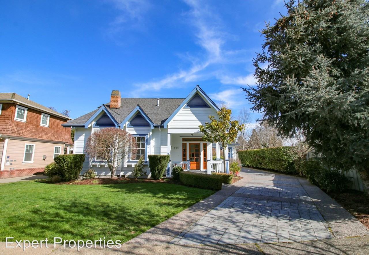 255 Nunan St - Photo 2 of 19