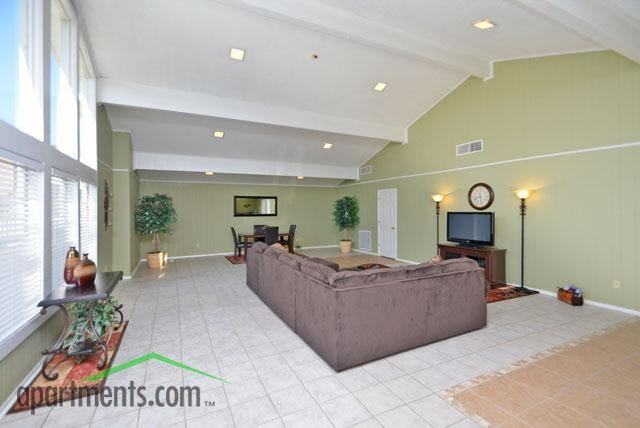 Landmark Apartments - Photo 3 of 8