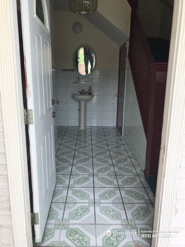 2431 12th Avenue - Photo 2 of 10