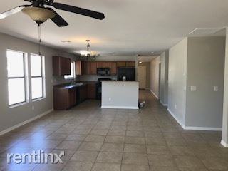 9241 W Elm St - Photo 3 of 17