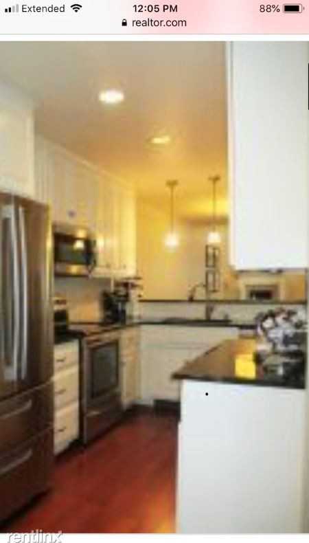 1066 Coronado Court - Photo 3 of 4