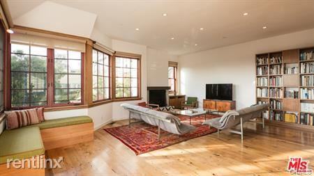 2513 3rd St - Photo 3 of 29