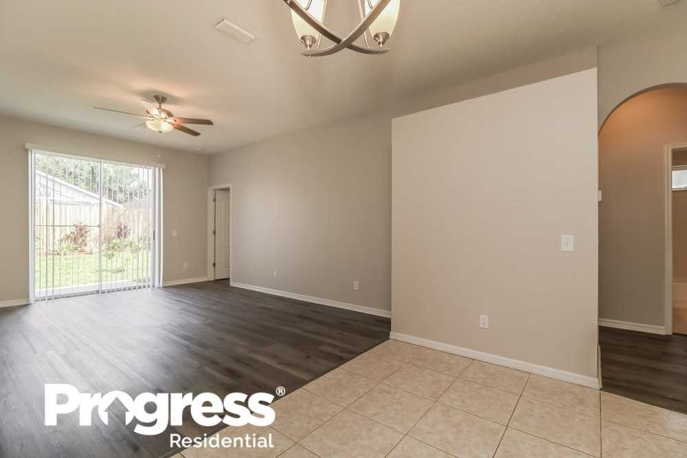 511 Greg St - Photo 3 of 15