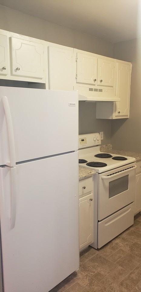 5260 Tusculum Court - Photo 3 of 14