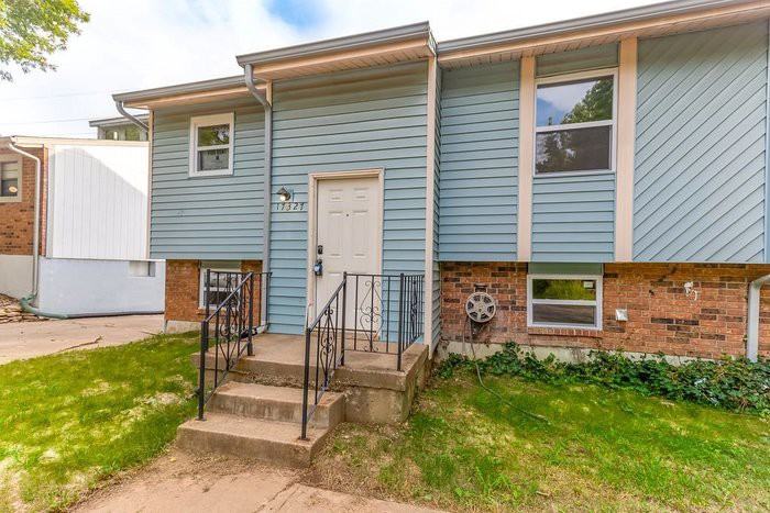 17327 East 42nd Street South - Photo 2 of 29