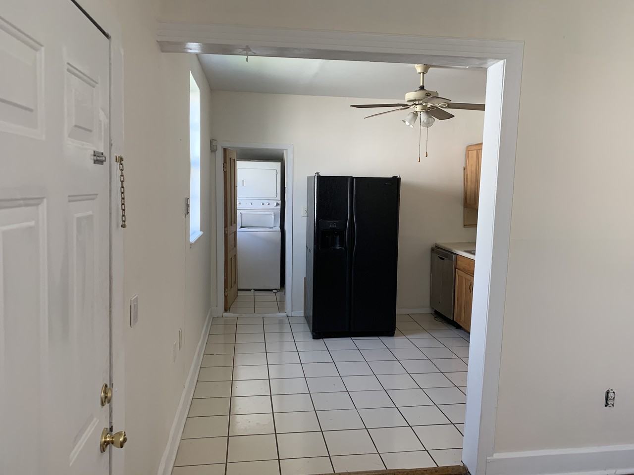 601 Bartholomew St - Photo 3 of 6