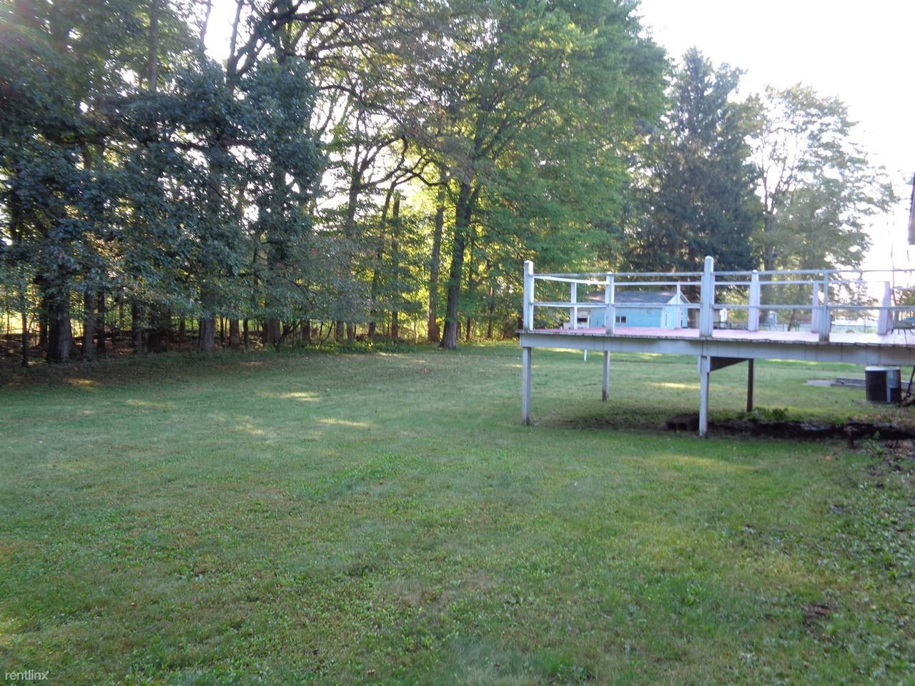 10841 S Westnedge Ave - Photo 3 of 33