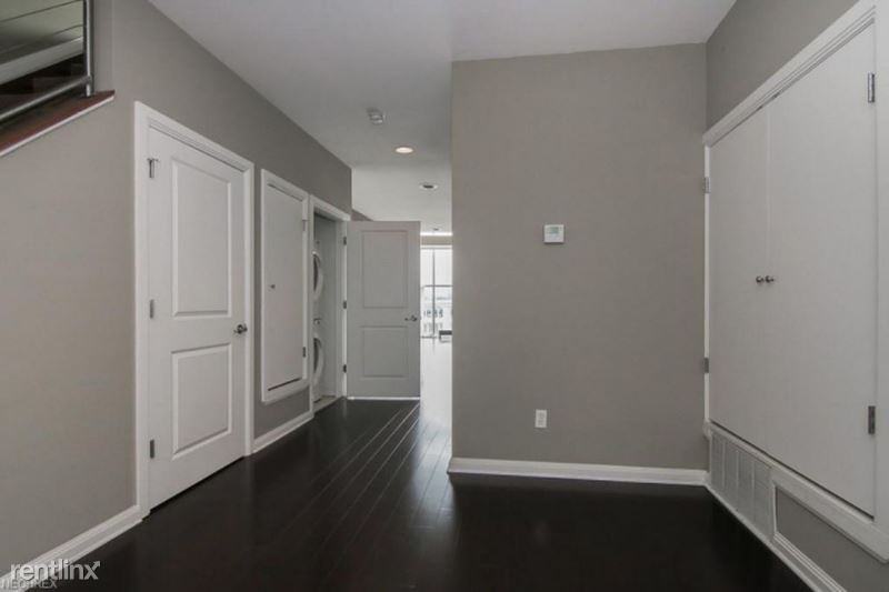 1237 Washington Ave 1202 - Photo 2 of 35