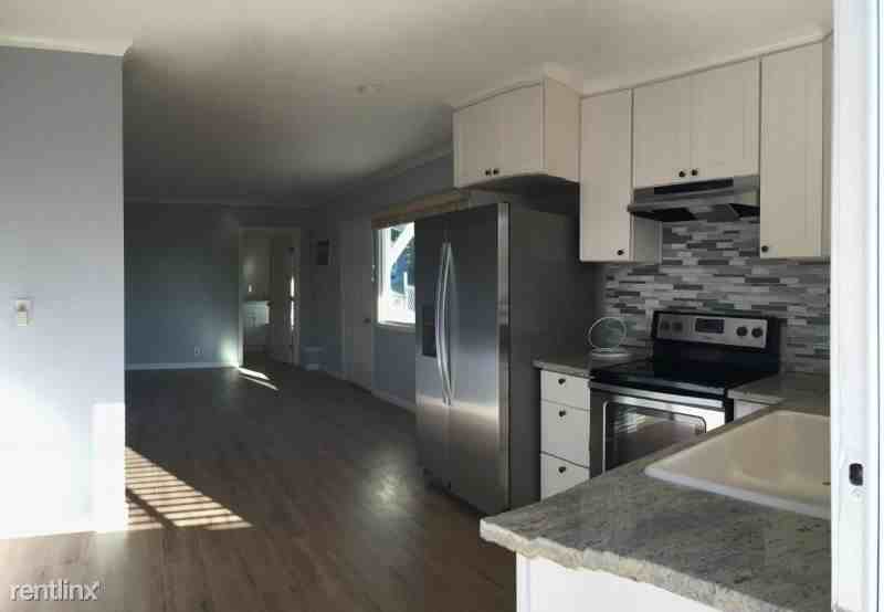 1855 Commerce Way - Photo 2 of 7