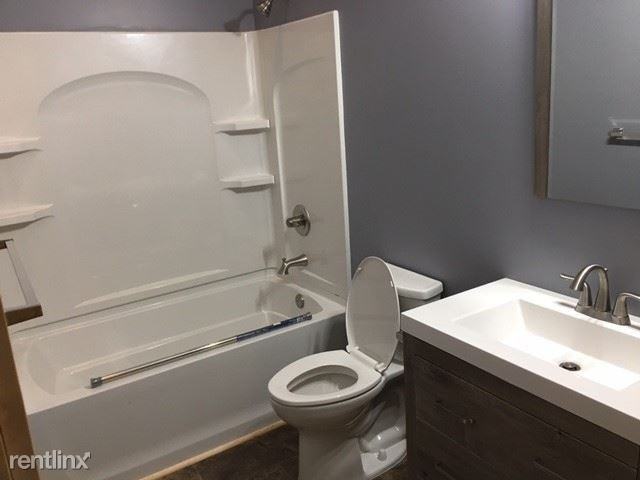 40 N. Main St D - Photo 2 of 5