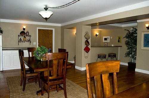 Heritage Manor Apartments - Photo 3 of 4