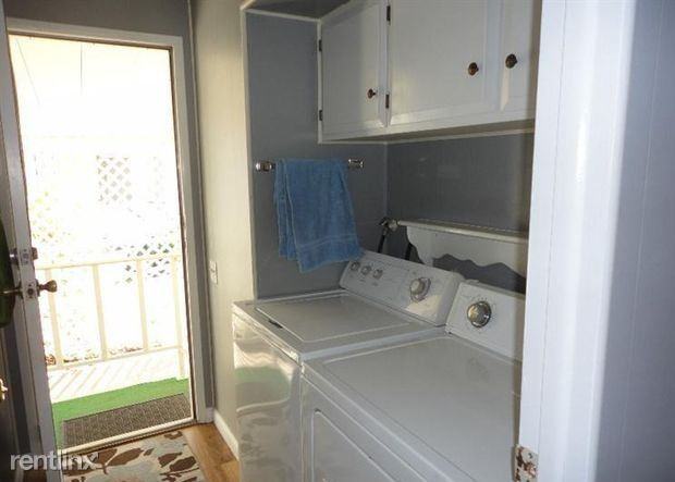 1048 Jean Dr - Photo 2 of 6