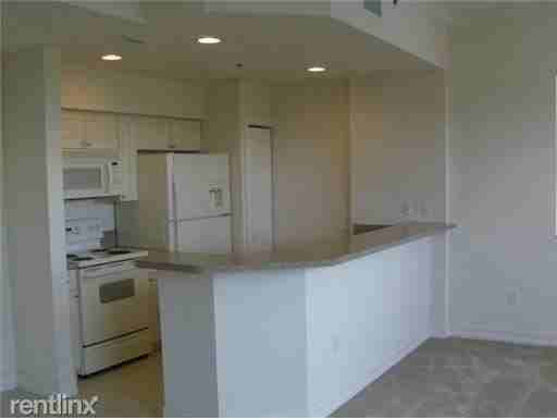 4520 Pga Blvd 305 - Photo 2 of 8