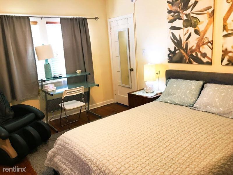 903 Flexer Ave - Photo 3 of 4