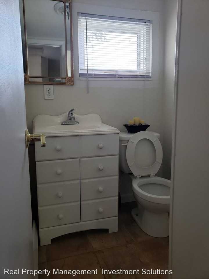 117 Second Ave - Photo 3 of 6