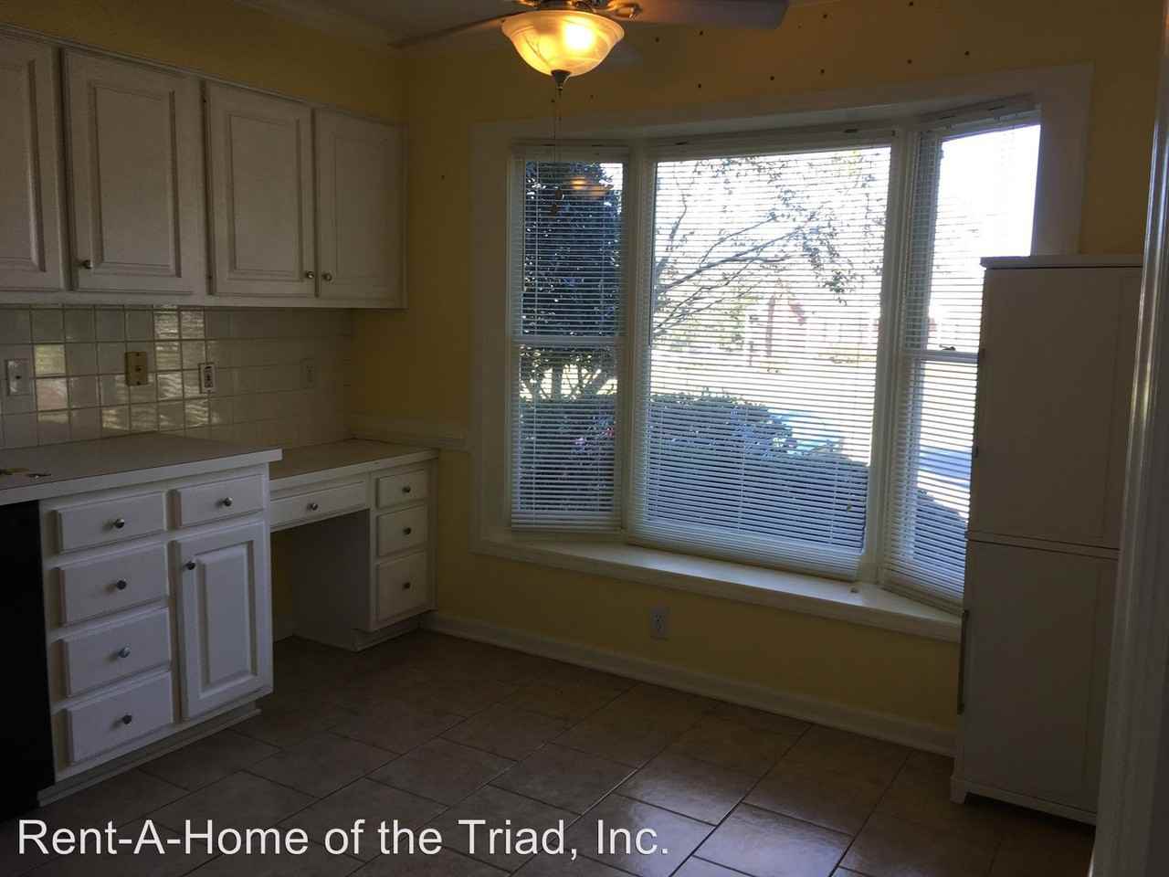 5403 Winters Way - Photo 2 of 11