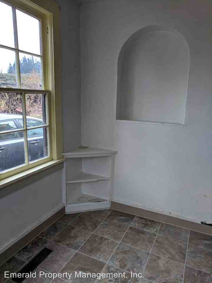 3795 East 22nd - Photo 3 of 15