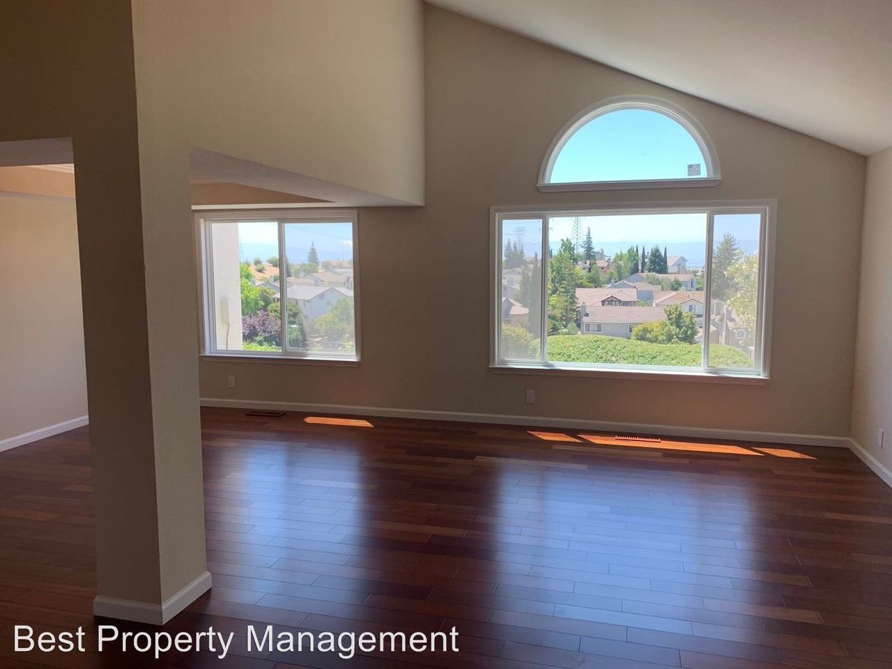 43565 Southerland Way - Photo 2 of 25