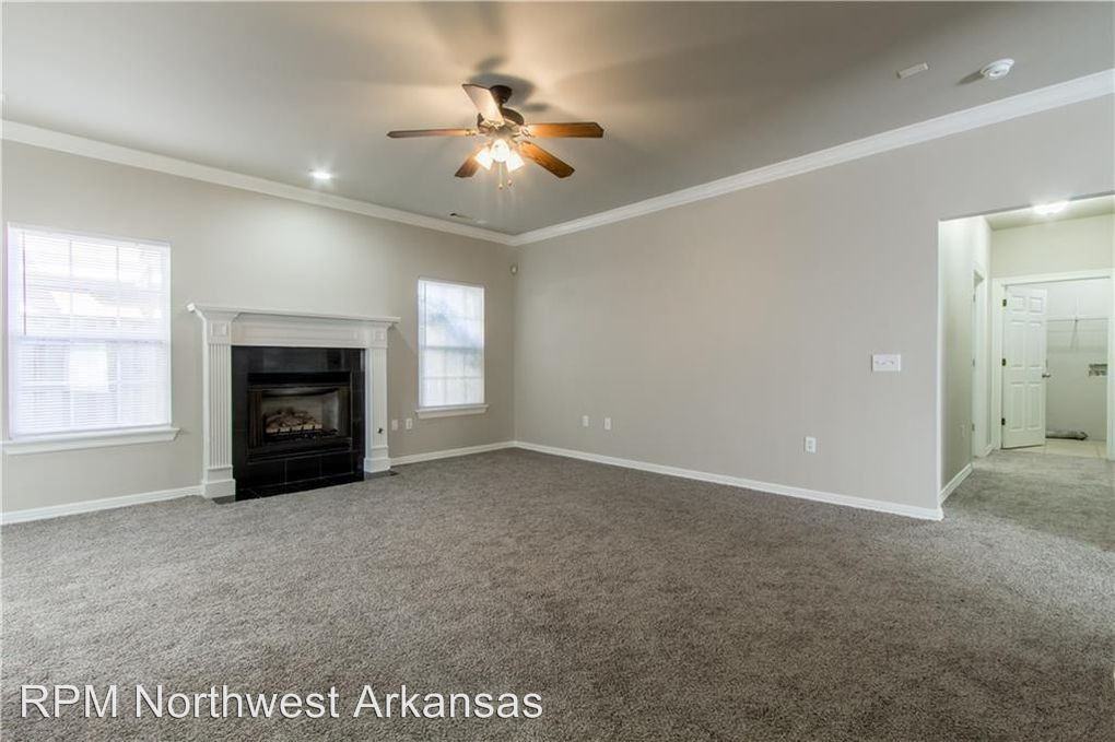 2565 Turtle Creek Drive - Photo 3 of 27